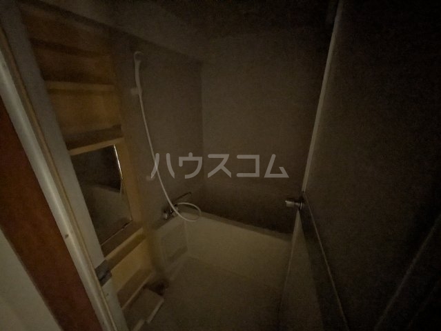 14/30 浴室