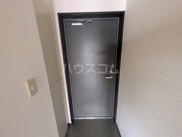 14/30 玄関