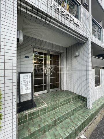 2/3 エントランス