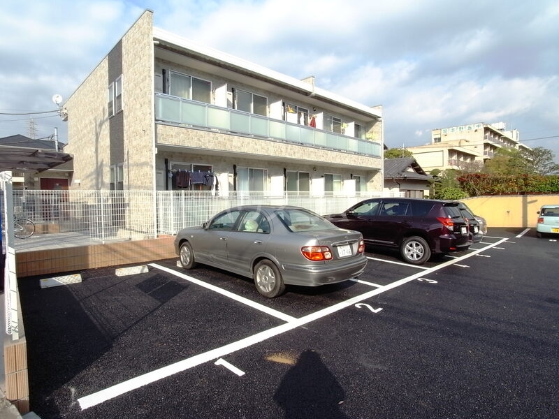 19/28 駐車場