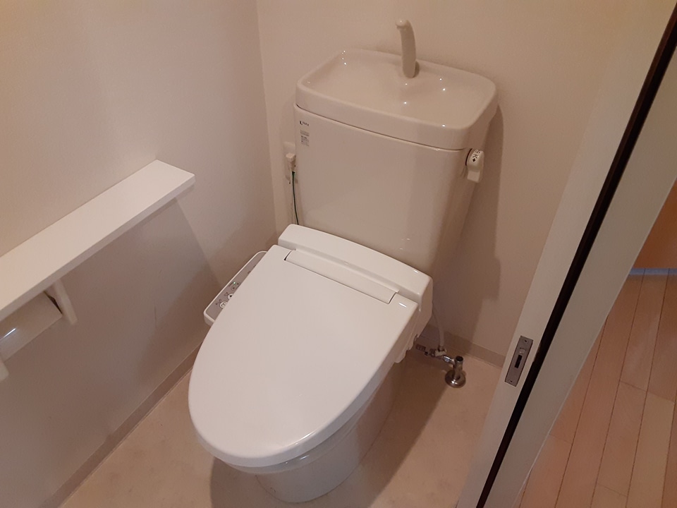 16/30 トイレ