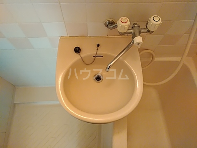 13/30 洗面