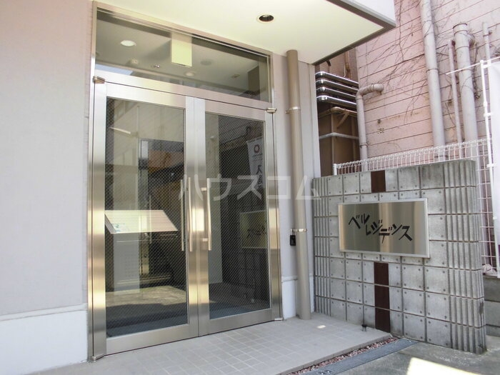 19/28 エントランス