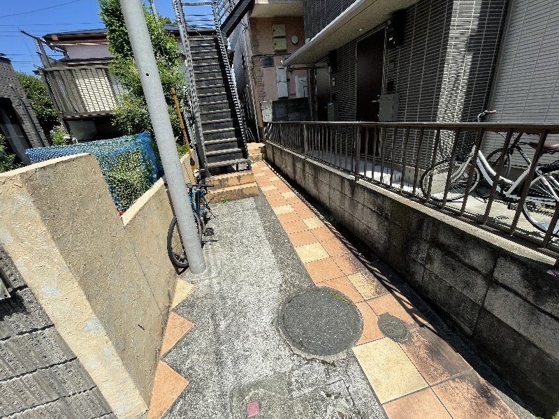 21/24 エントランス