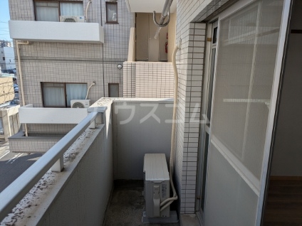 21/30 バルコニー