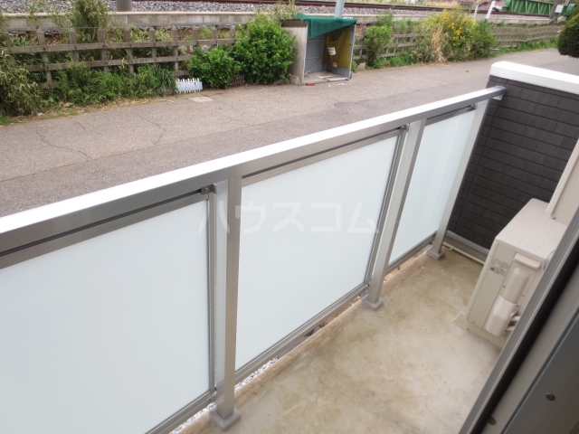 18/28 バルコニー