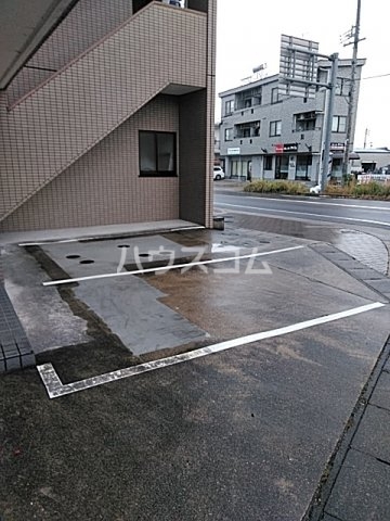 4/11 駐車場