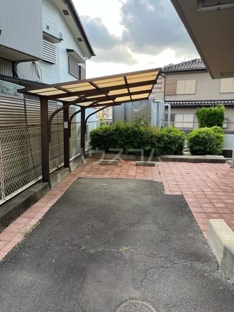 21/30 駐車場