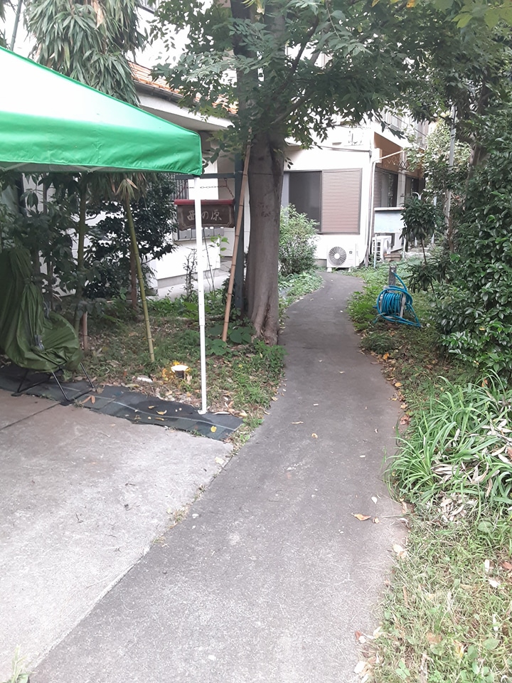 20/23 エントランス