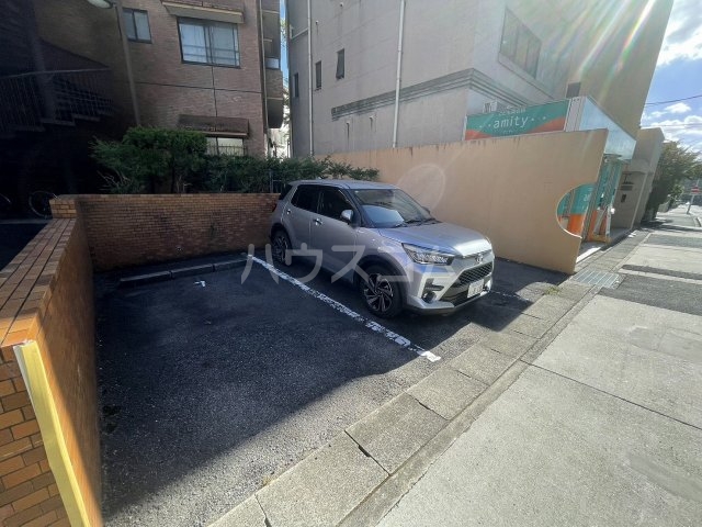 21/25 駐車場