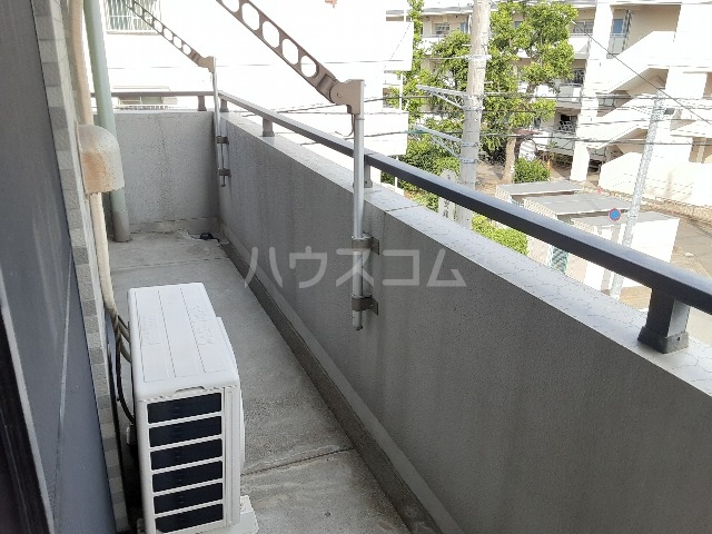 23/30 バルコニー