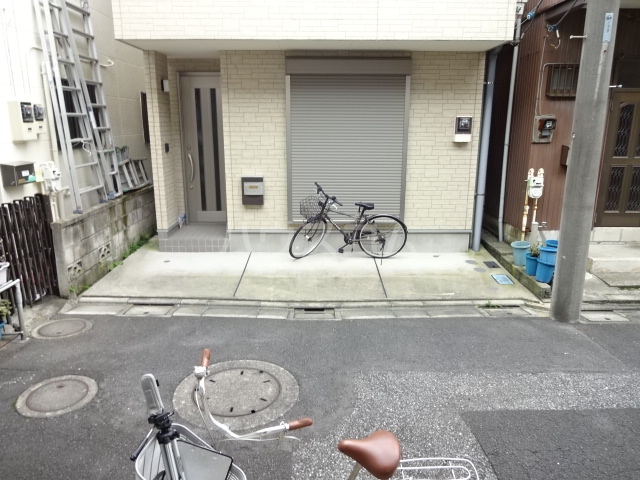 20/23 駐車場