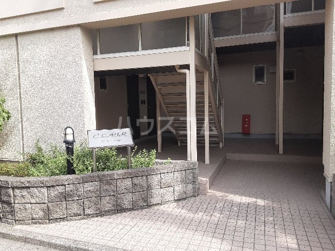 3/7 エントランス