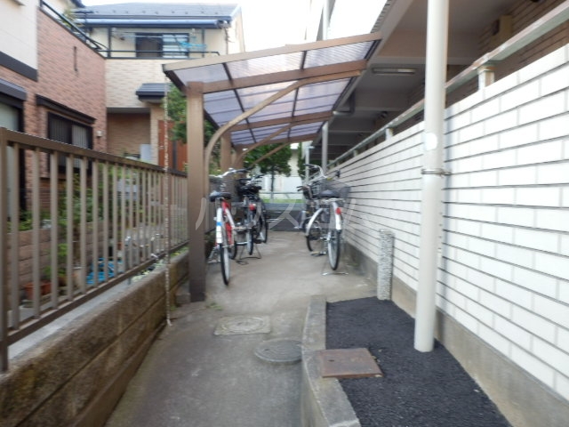 22/30 エントランス