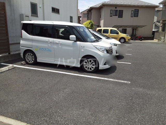 2/6 駐車場