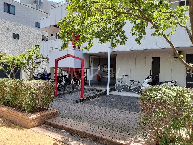 29/30 エントランス