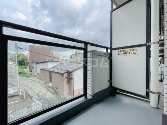 13/20 バルコニー