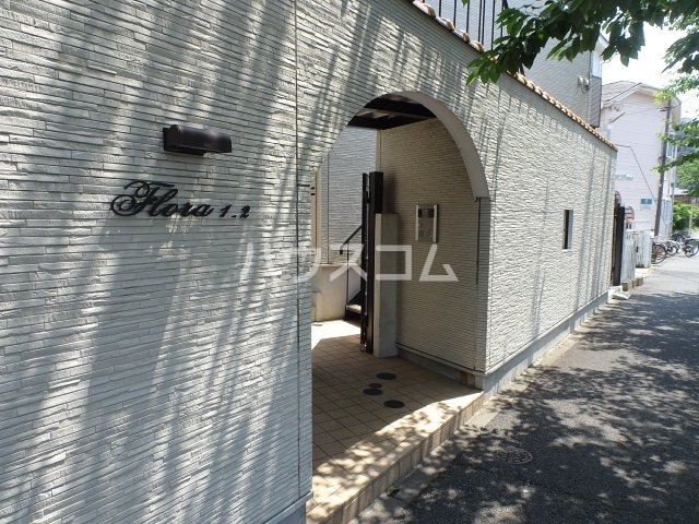 19/29 エントランス