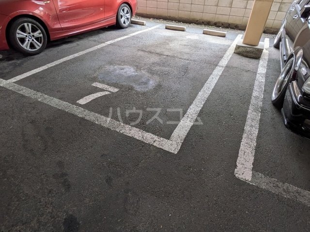2/10 駐車場