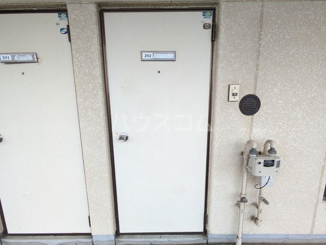 13/30 玄関