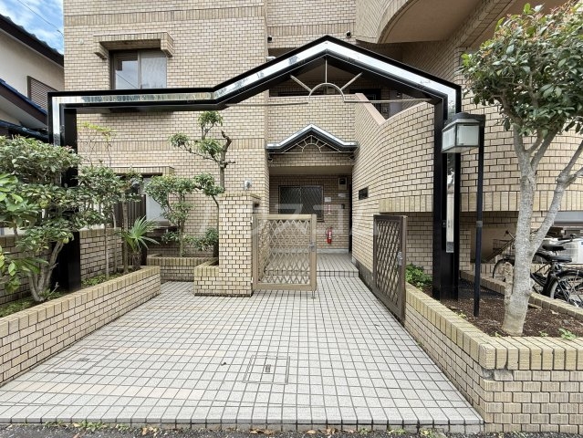 29/30 エントランス