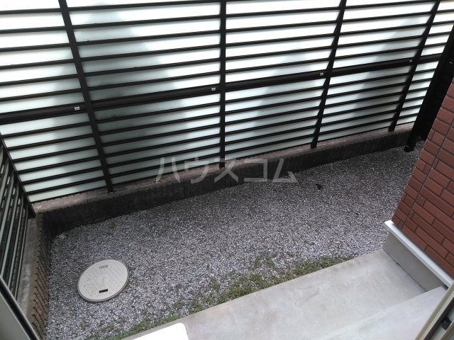 23/30 バルコニー