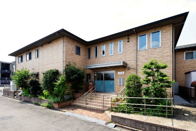 22/30 エントランス