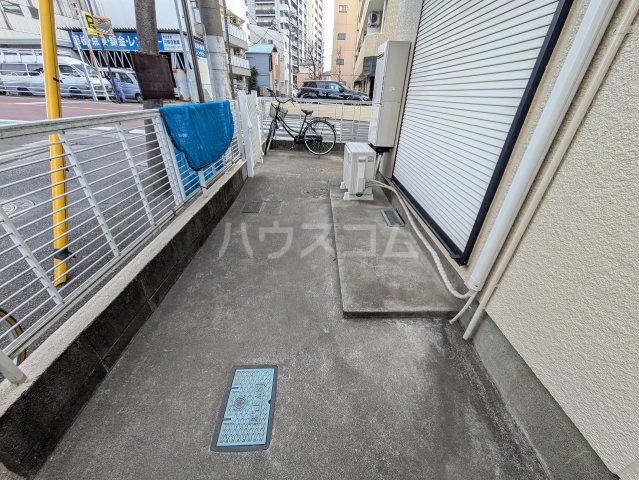 25/30 バルコニー