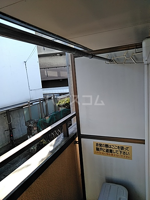 20/30 バルコニー