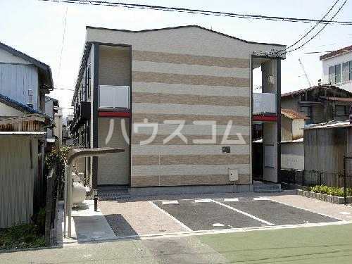 13/16 エントランス