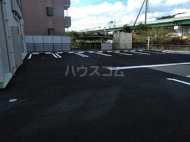 18/19 駐車場