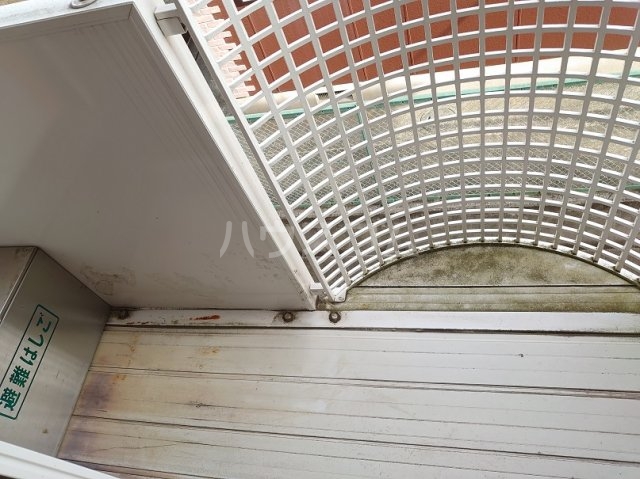 23/30 バルコニー