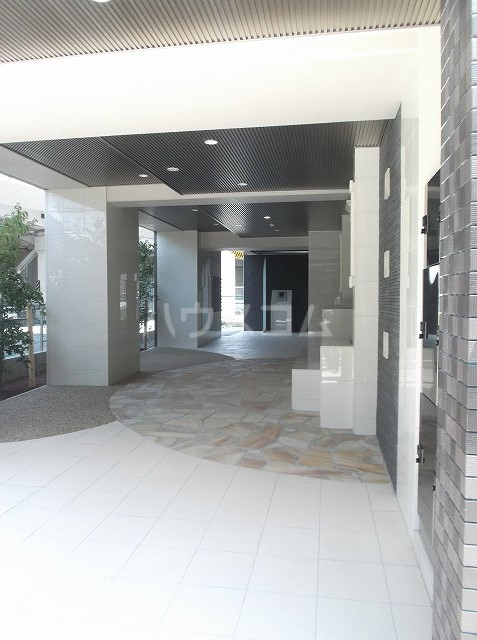 29/30 エントランス