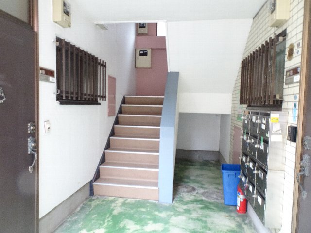 15/25 エントランス