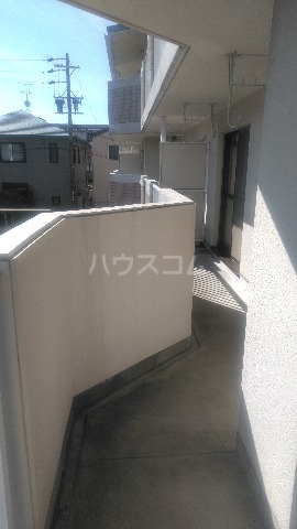 21/27 バルコニー