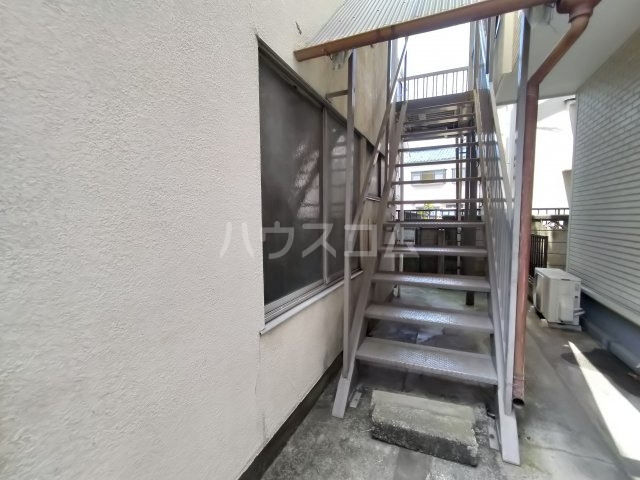 29/30 エントランス