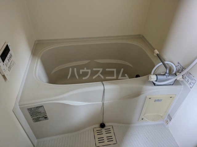 14/25 浴室