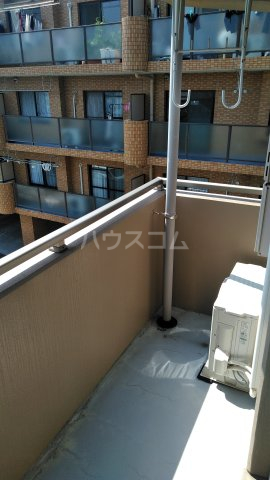 18/27 バルコニー