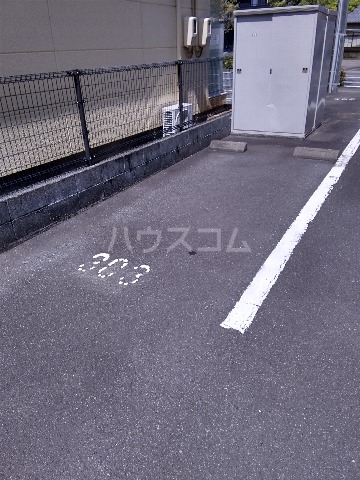 2/5 駐車場