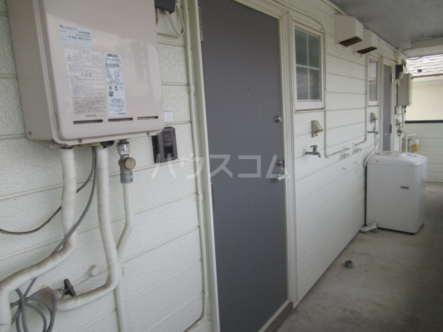 18/22 エントランス