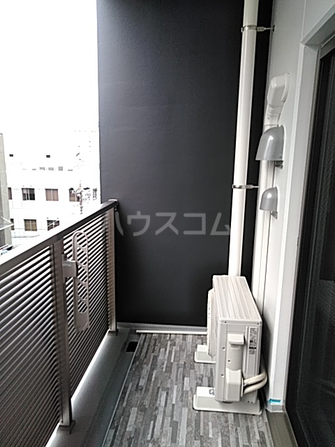 18/26 バルコニー