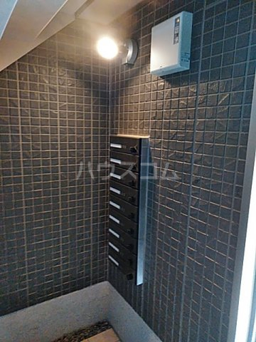 3/7 エントランス