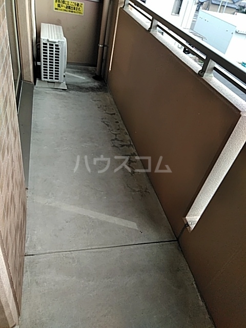 17/20 バルコニー