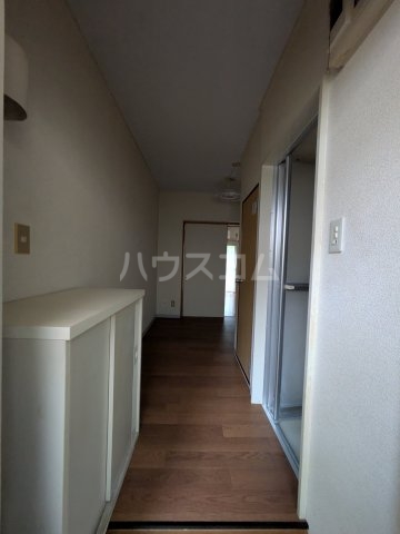 2/5 エントランス