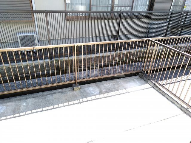 22/28 バルコニー