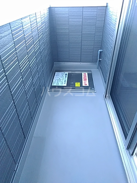 23/30 バルコニー