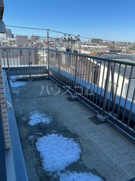 23/30 バルコニー