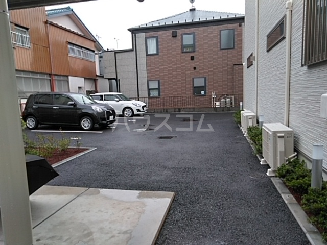 4/7 駐車場