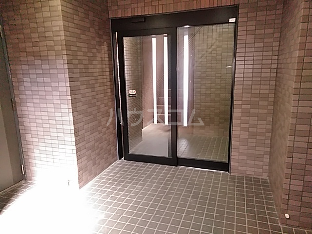 2/5 エントランス