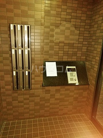 3/5 エントランス